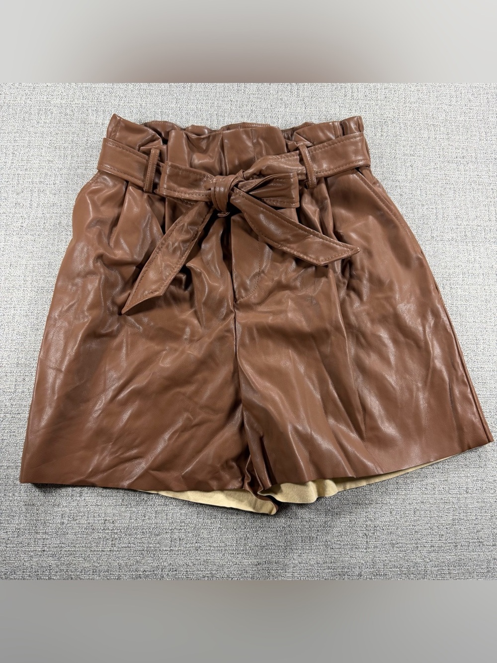 Zenana Faux Leather Camel Paper Bag Waistline Shorts Size Large Adeline NWT